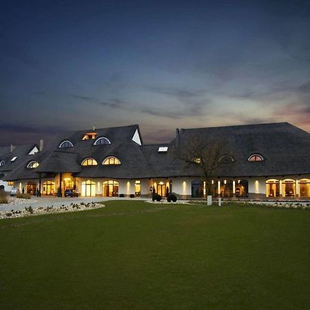 Hotel Remes Opalenica Bagian luar foto